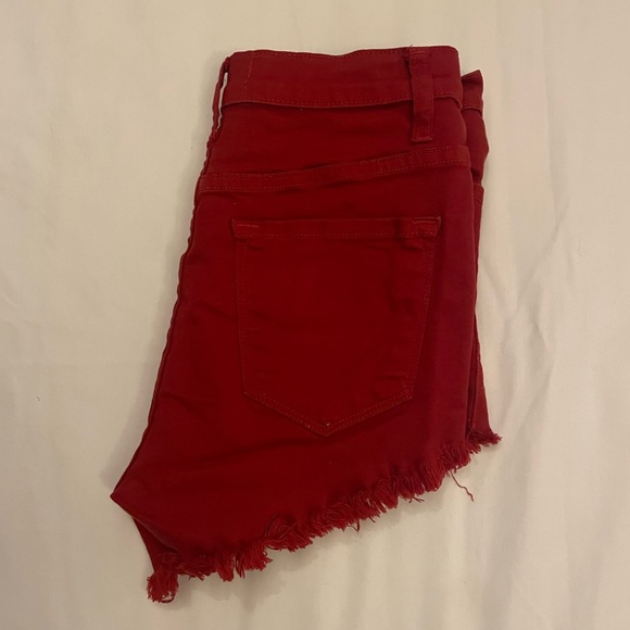 Little Red - Picture 4 of 4